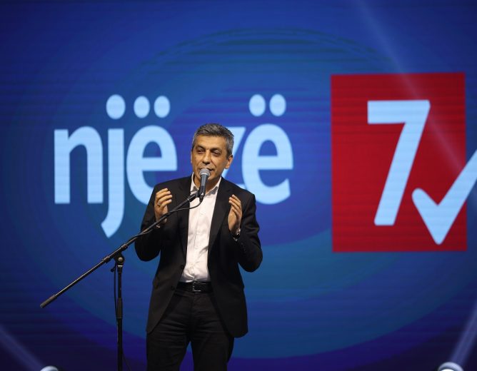 Mexhiti: Opozita e ka dorëzuar lojën në Saraj, anëtarësia e BDI-së t’i bashkohet Elmazit